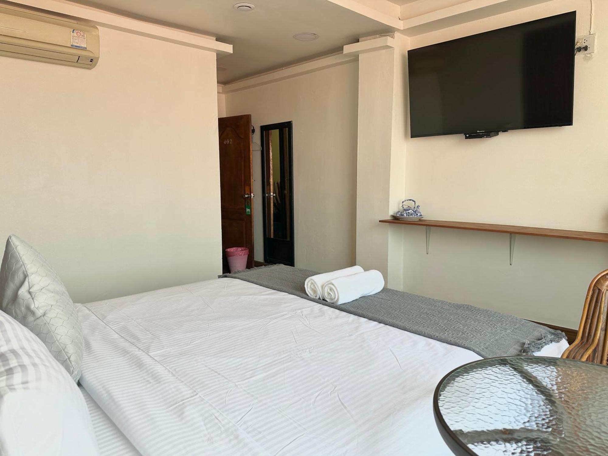 Longzhu Guesthouse Bangkok Eksteriør bilde